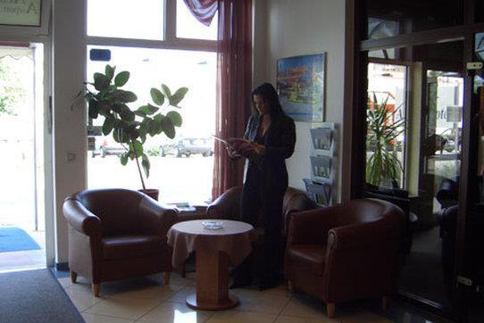 Hotel Alpenblick Garni Uberlingen Interior photo