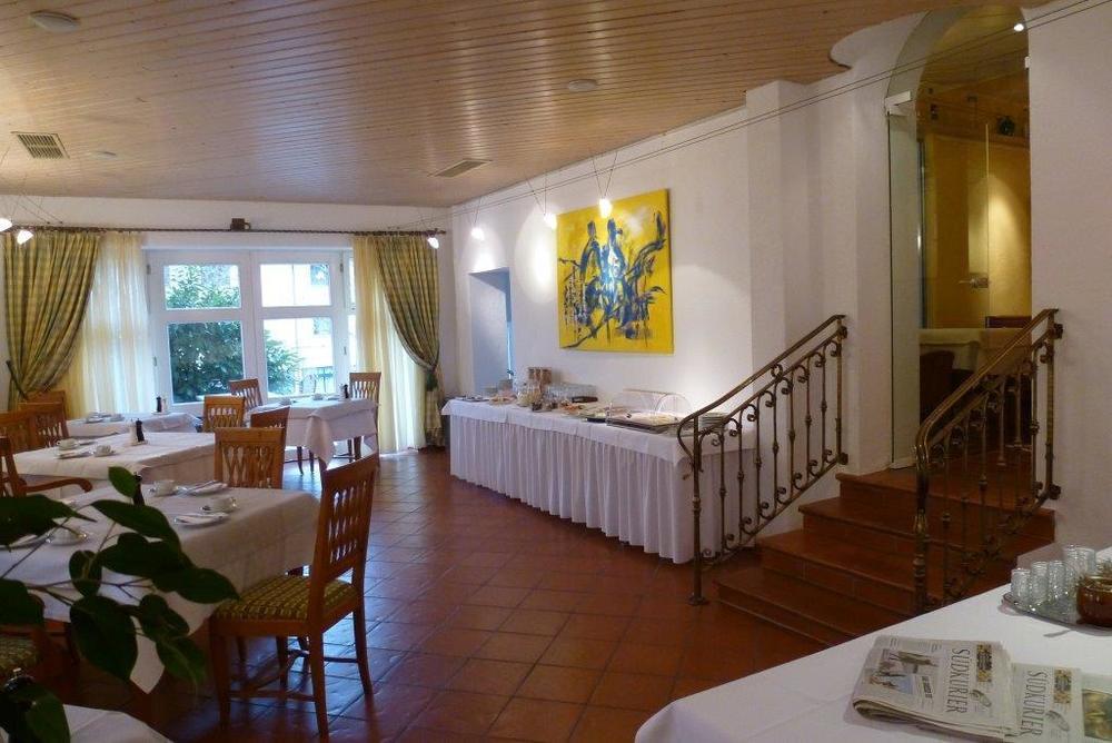 Hotel Alpenblick Garni Uberlingen Restaurant photo